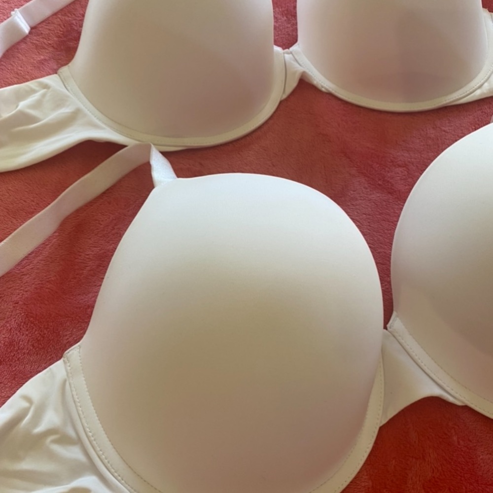 Bundle of two Victoria secrets white t-shirt bras